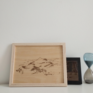 tableau en bois mis en valeur dans un intérieur pour une décoration de salon de chambre ou de bureau