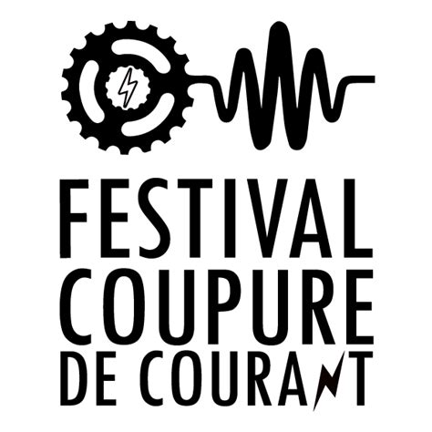 Lors d'un festival sans électricité, j'ai initier la création de feuilles de papier à un public festif.
