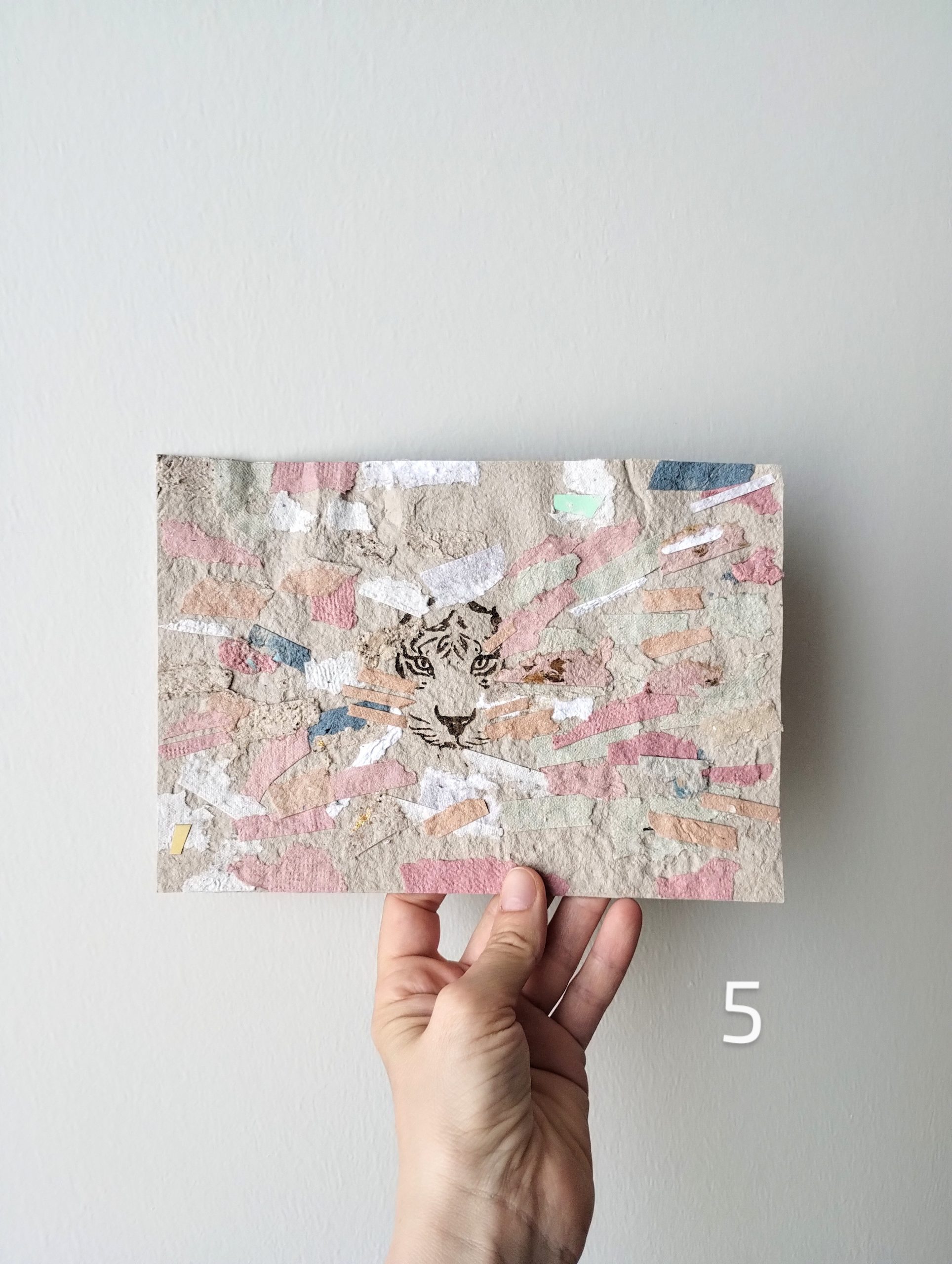 1affichette tigre caché. Format A5. Papier recyclé